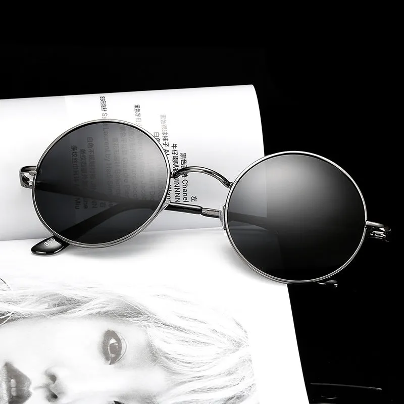 Polarised sunglasses with UV400 metal frame in gun frame gray piece and circular polariser lenses