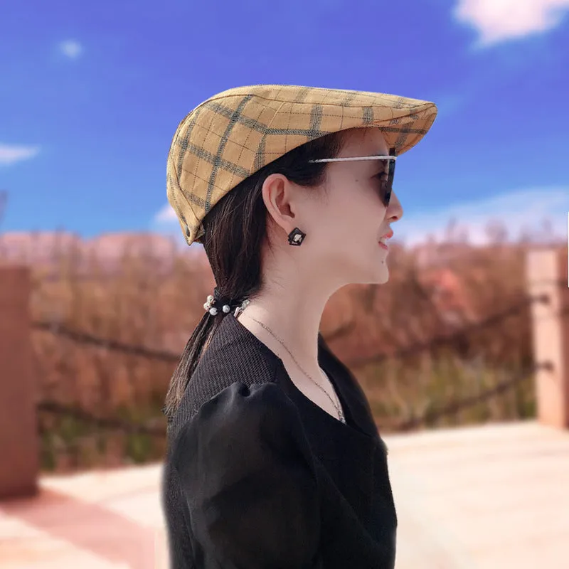 Cotton peaked cap with satin weave, tapered crown, short brim, in four colours: black, coffee, grey, navy blue