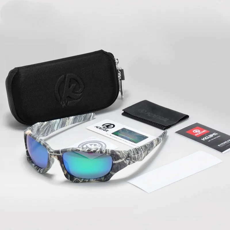 Retro pilot sunglasses with square TAC polarised lenses, unisex frame, mirror finish, and zipper case