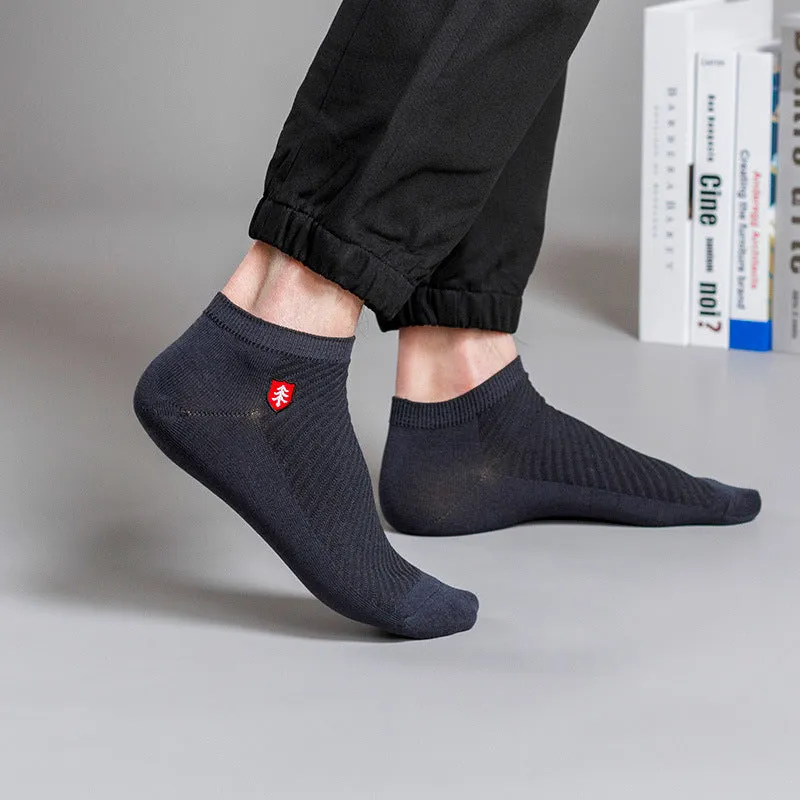 Men's low cut solid colour casual socks with short tube length, free size, acetate fibre blend, embroidery detail