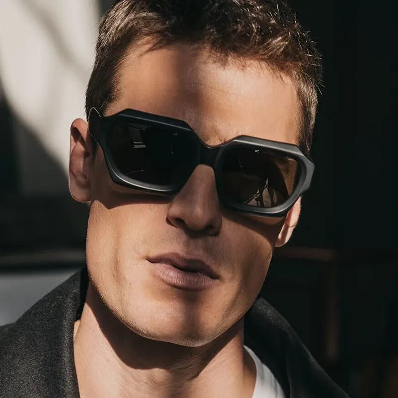 Men's UV protection sunglasses quadrilateral frame punk hip hop style bright black frame gray piece