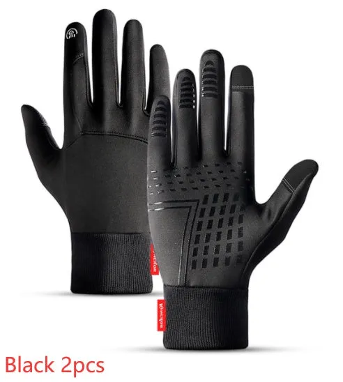 Black winter outdoor sports gloves with touchscreen fingertips, size M, on a white background
