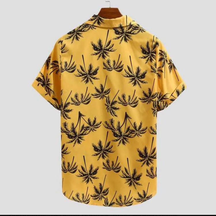 Men's casual short sleeve button shirt with Hawaiian holiday print in yellow polyester