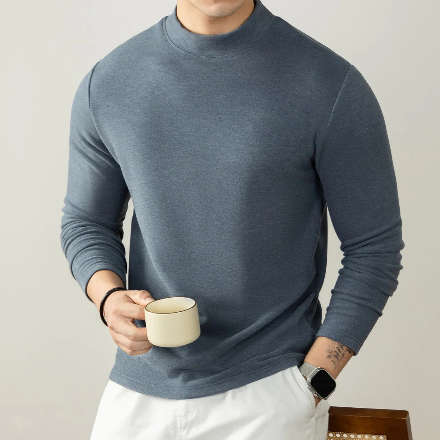 Warm thickened slim-fit long-sleeve men's undershirt in solid colour, pullover style, fabric blend