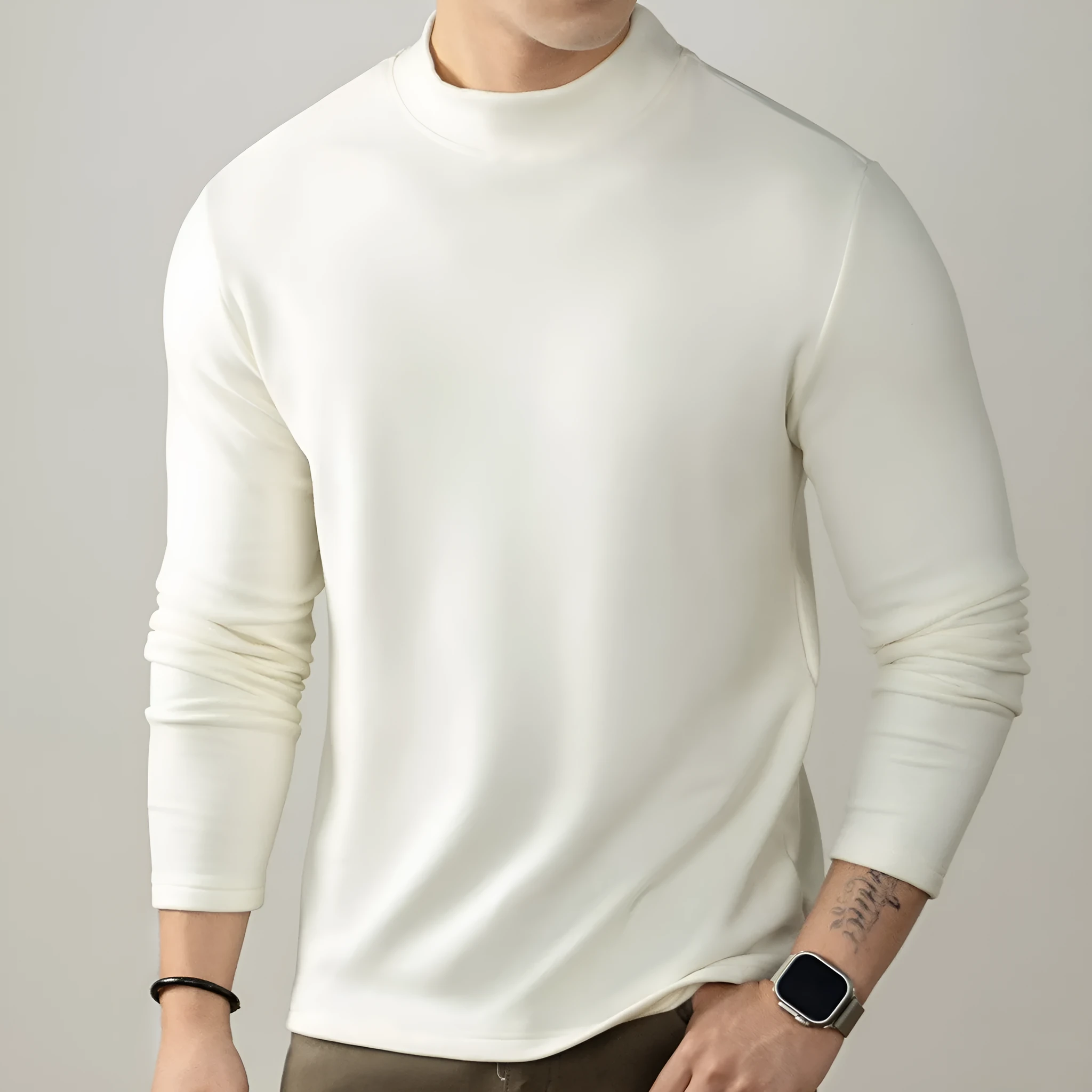 Warm thickened slim-fit long-sleeve men's undershirt in solid colour, pullover style, fabric blend