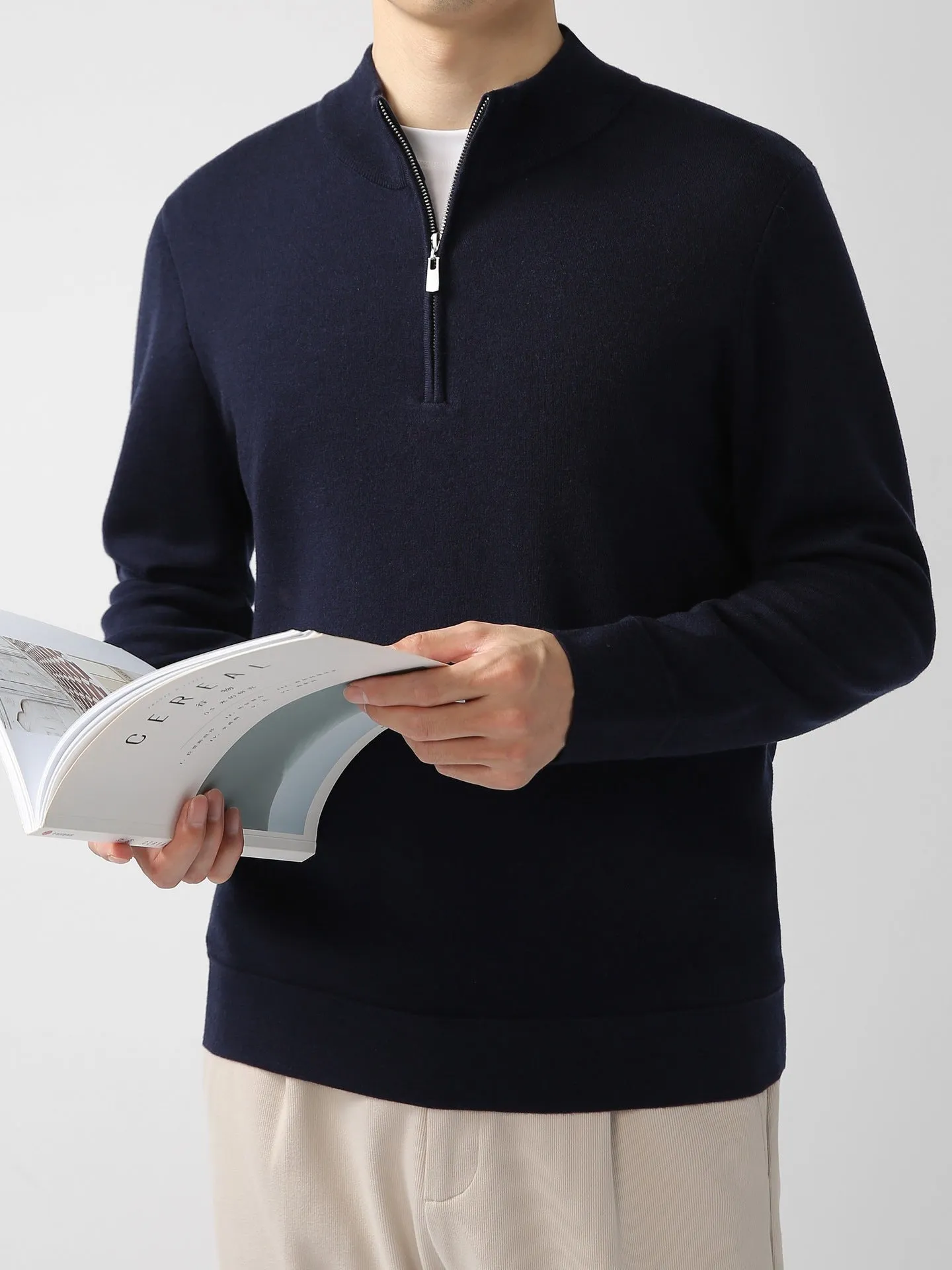 Men's merino wool zip stand collar sweater in light business style, machine washable, regular fit pullover