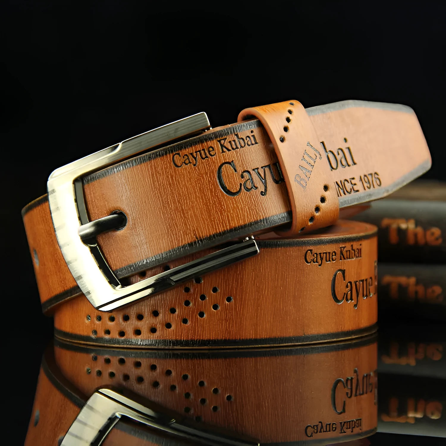 Men's retro hollow pin buckle belt with alloy D-shape buckle in brown, regular width 2-4cm