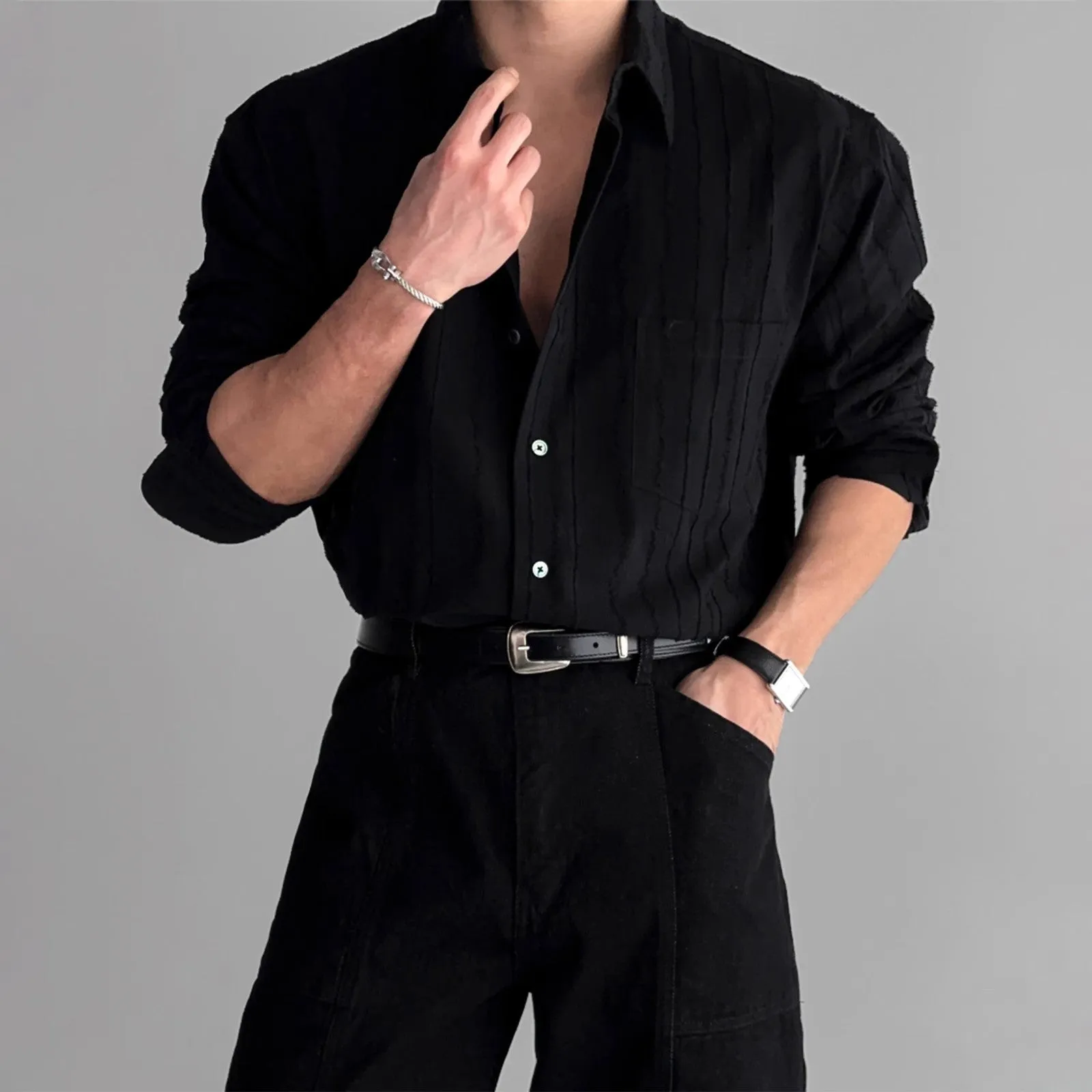 Casual long sleeve polyester shirt for teenagers in solid colour with wide textured finish and front pocket