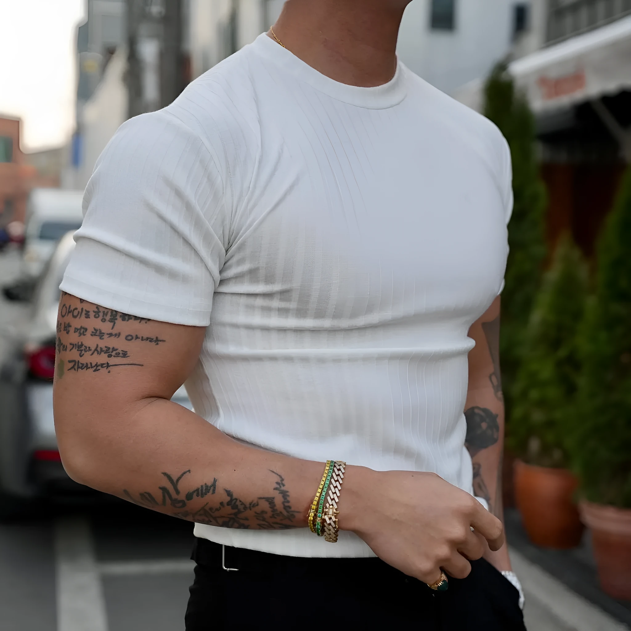 Men's cotton blend crew neck short sleeve t-shirt in black, front view, sizes M-XXXL
