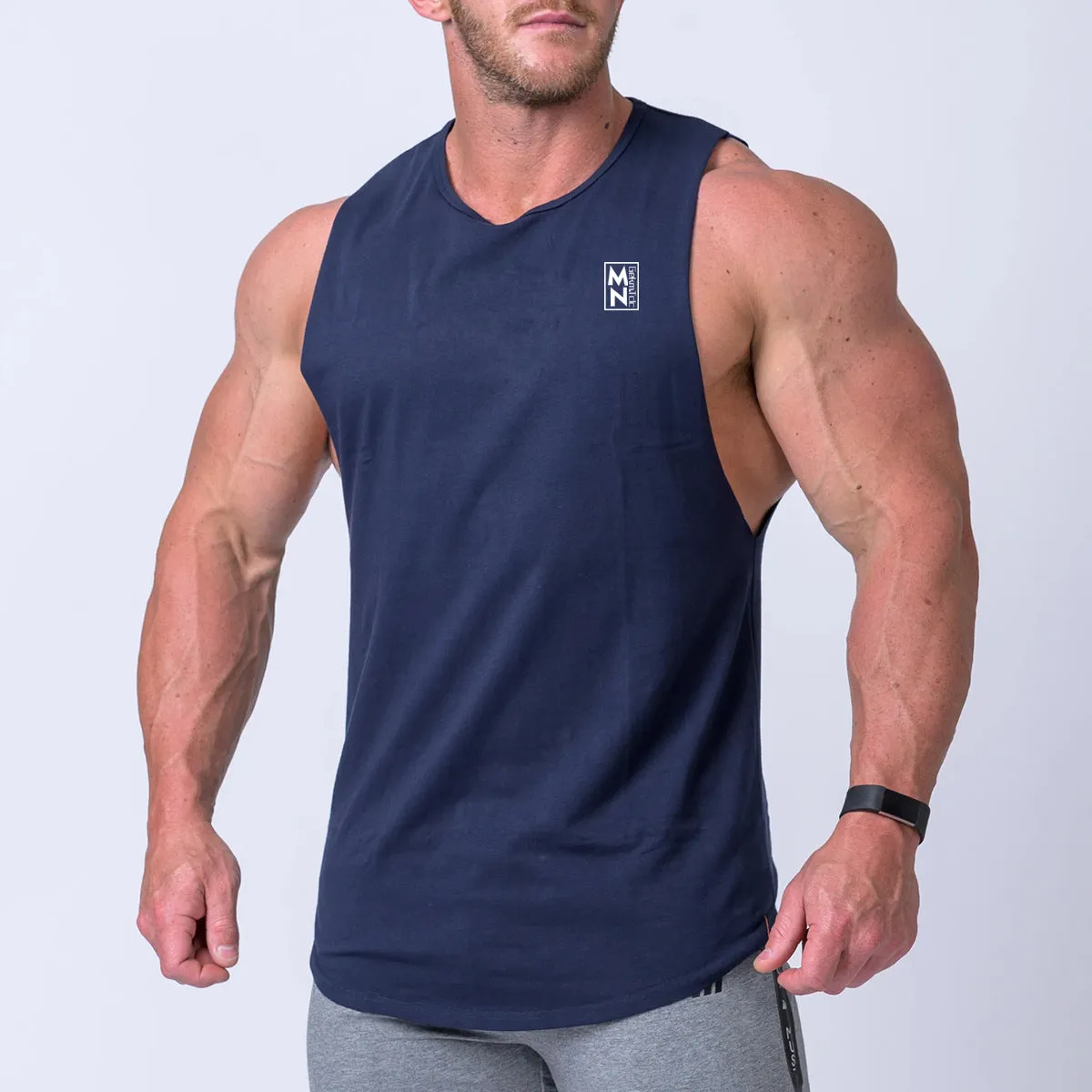 Men's cotton sleeveless fitness vest in white for training or basketball