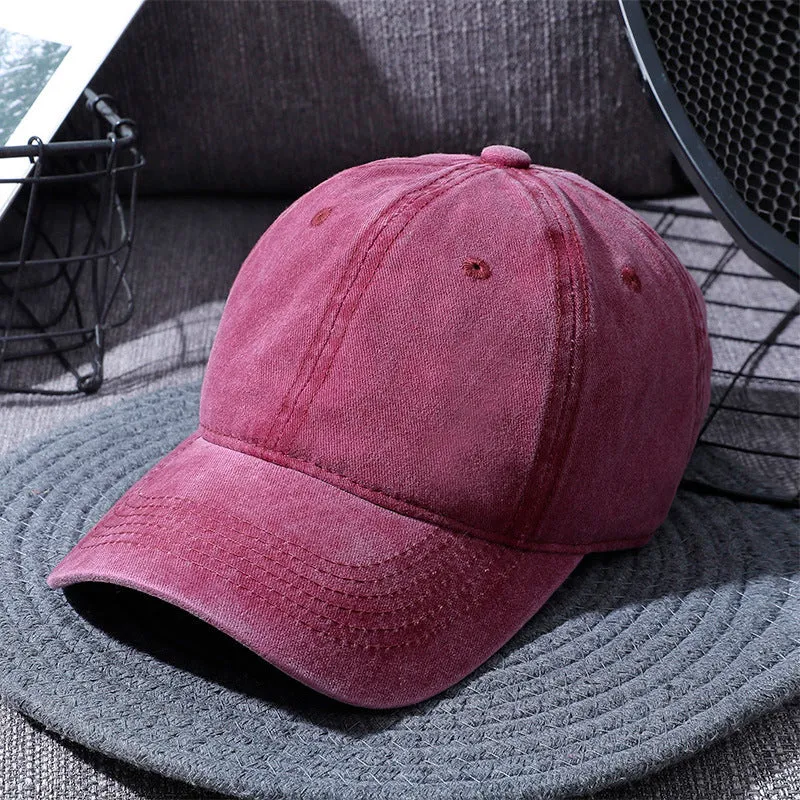Washed cotton baseball cap in retro style with dome top and curved brim, adjustable 55-60cm