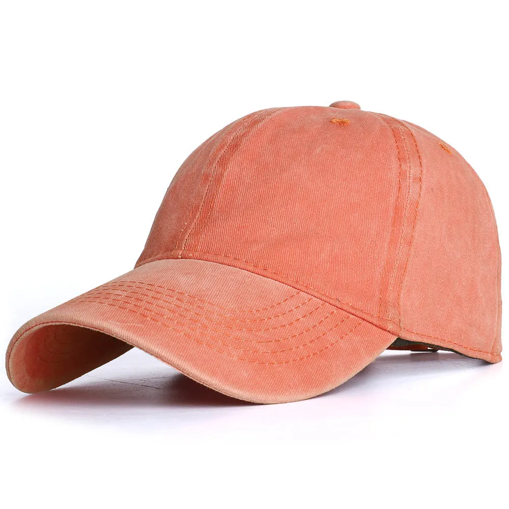 Washed cotton baseball cap in retro style with dome top and curved brim, adjustable 55-60cm