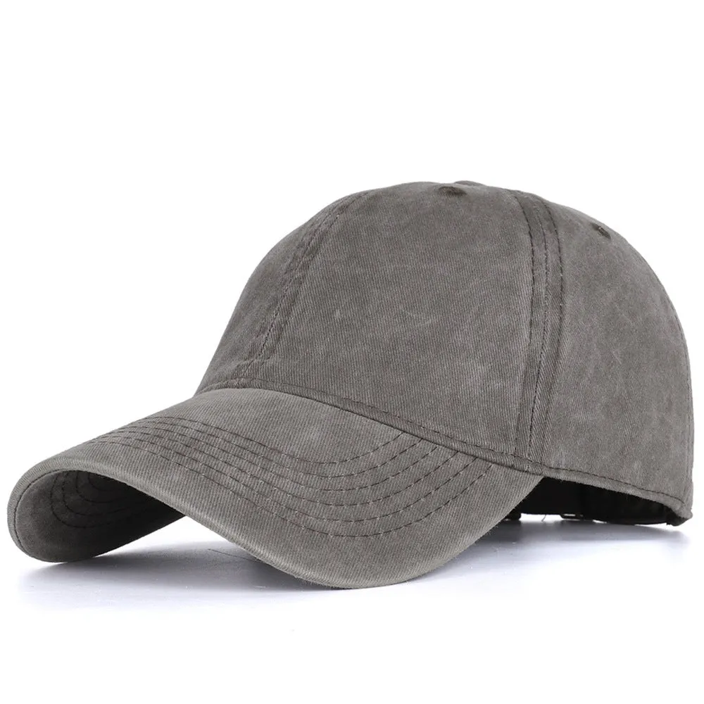 Washed cotton baseball cap in retro style with dome top and curved brim, adjustable 55-60cm