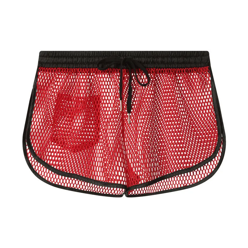 Men's solid colour loose boxer shorts in black, white, gray, or red on a size chart