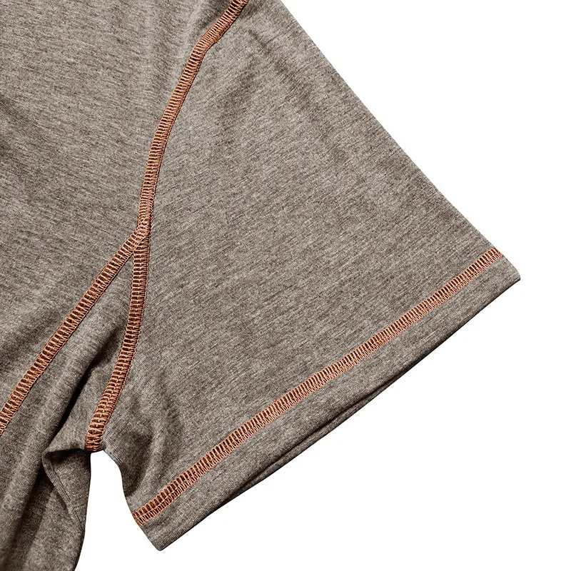 Men's short sleeve Henley shirt in solid colour, slim-fit cotton blend, round neck pullover style