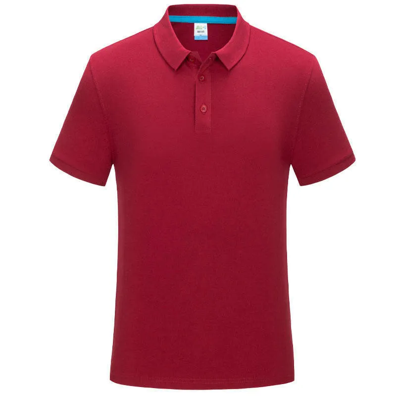 Lapel short sleeve casual shirt in combed cotton, side slit, available in multiple colours on light background