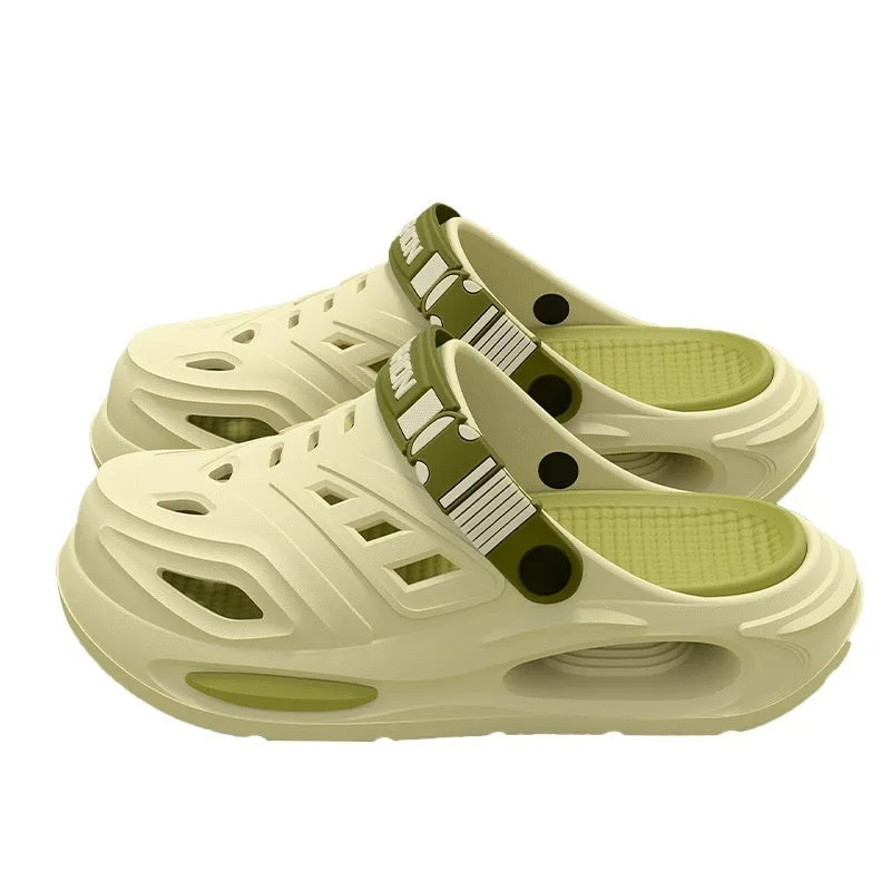 Men's summer outdoor EVA hole slippers in black with non-slip injection-moulded sole and closed toe cap