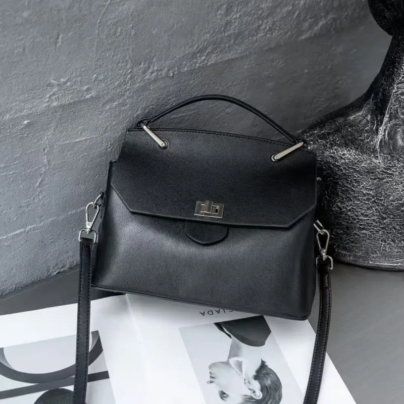 Genuine leather vegetable tanning messenger bag horizontal square shape with lock detail 26x20x11.5cm