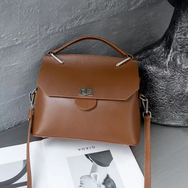 Genuine leather vegetable tanning messenger bag horizontal square shape with lock detail 26x20x11.5cm