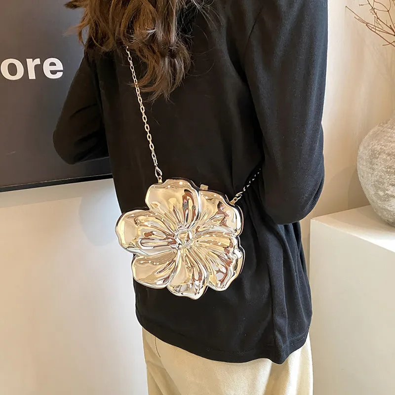 Acrylic round chain crossbody bag in retro European style with gold colour and synthetic leather lining, 15x17.5x5.5cm