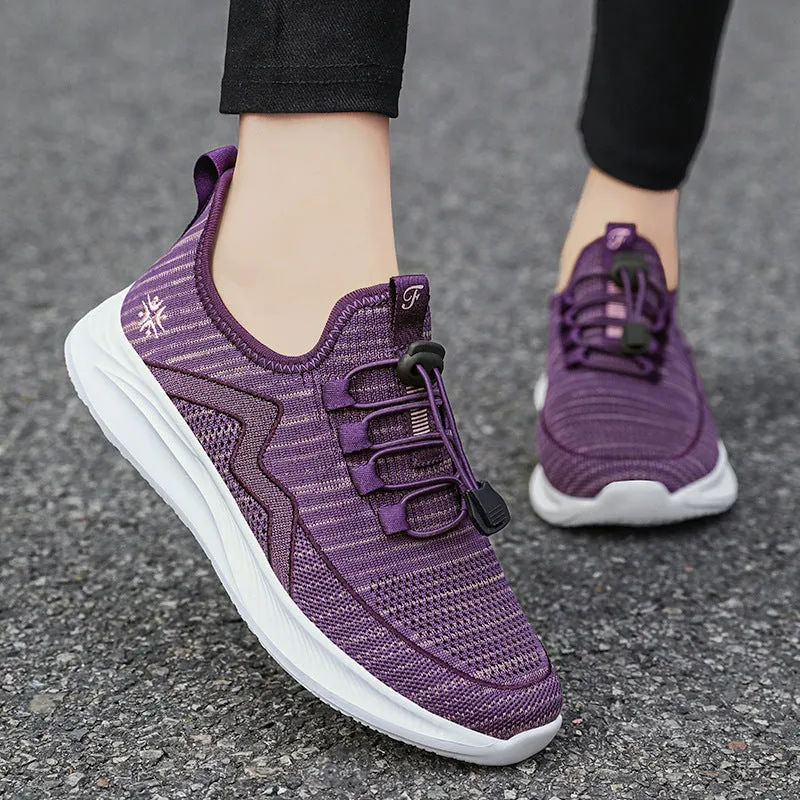 Lightweight soft bottom casual shoes for middle-aged women, black slip-on shallow mouth design