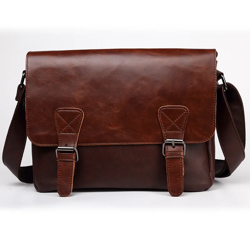 Men's one-shoulder vintage satchel bag in PU leather with plaid pattern, black colour, compact travel size
