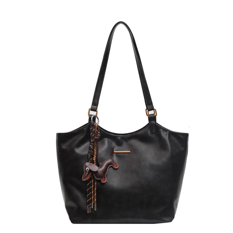 Retro fashion PU large capacity tote bag for women with double shoulder straps and zipper closure in beige colour