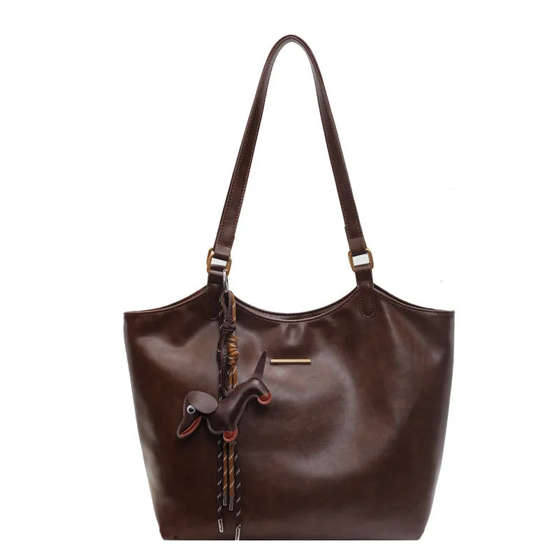 Retro fashion PU large capacity tote bag for women with double shoulder straps and zipper closure in beige colour