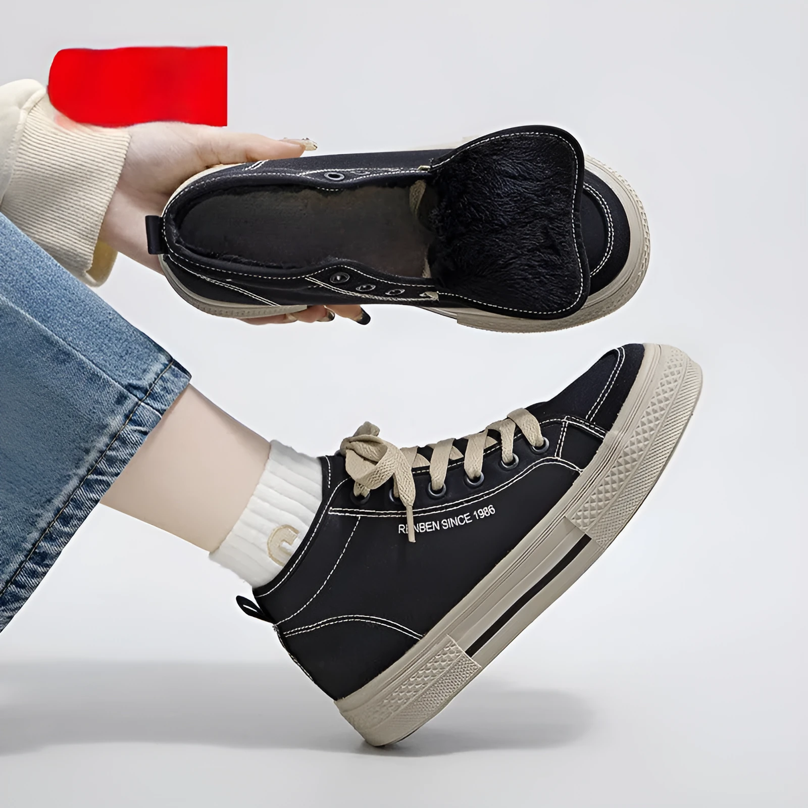 Men's canvas skate shoes in beige with cross straps and a low platform heel on a grey background