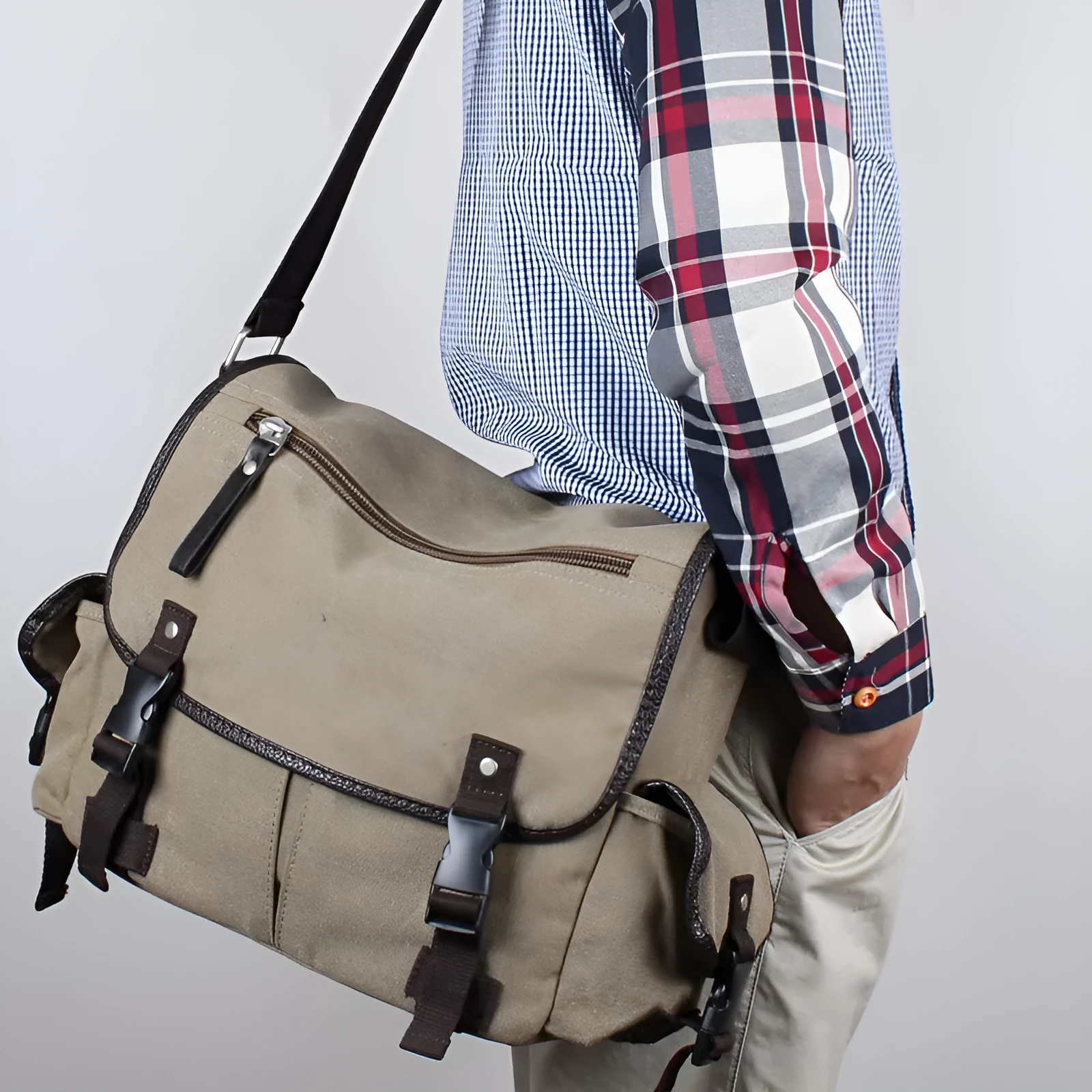 Canvas male postman crossbody backpack in grey black with logo retro style
