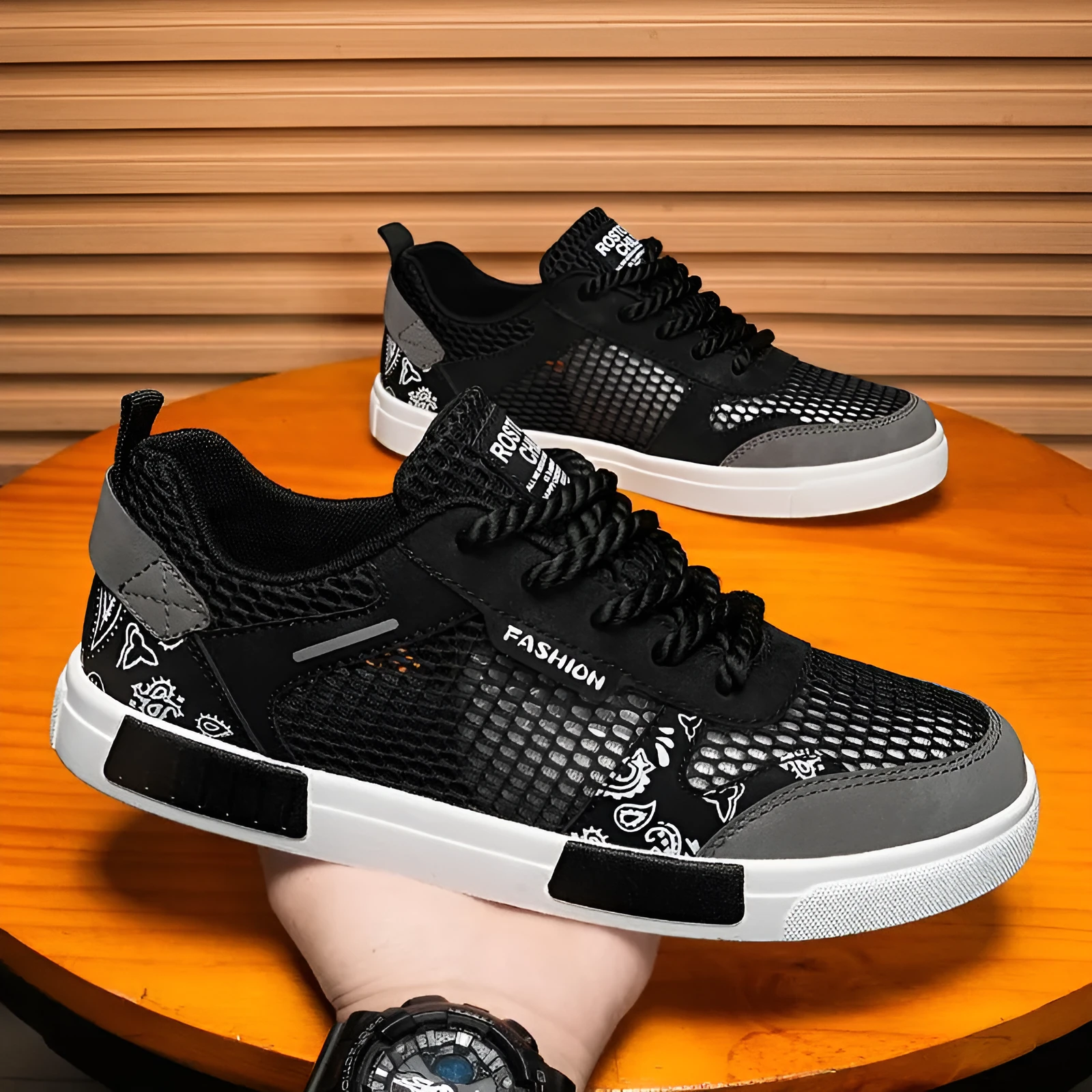 Men's mesh surface breathable shoes in black with round toe and flat heel