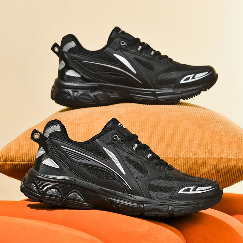 Men's breathable woven mesh sports shoes in black, low top with lace-up closure and rubber sole