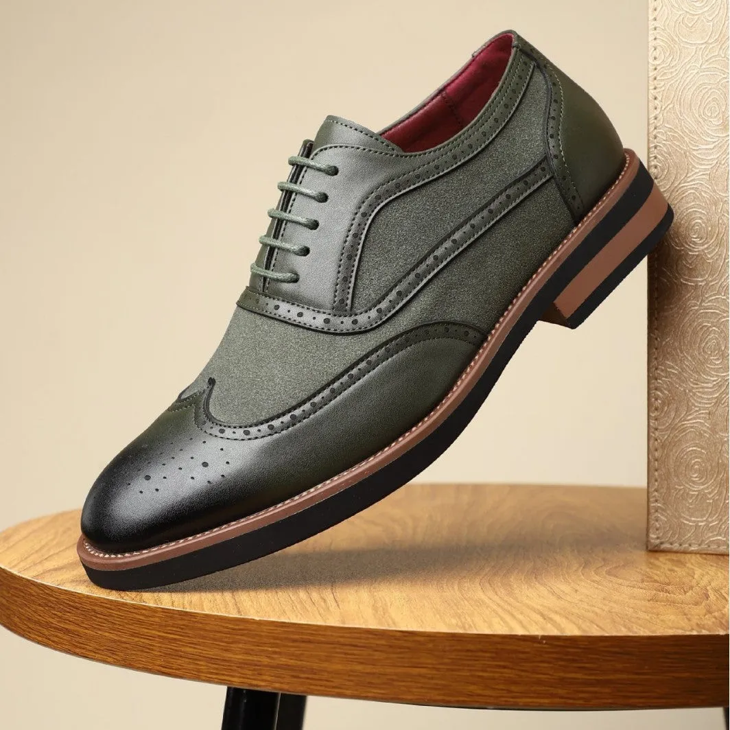 Men's black breathable business casual shoe with low top and rubber sole