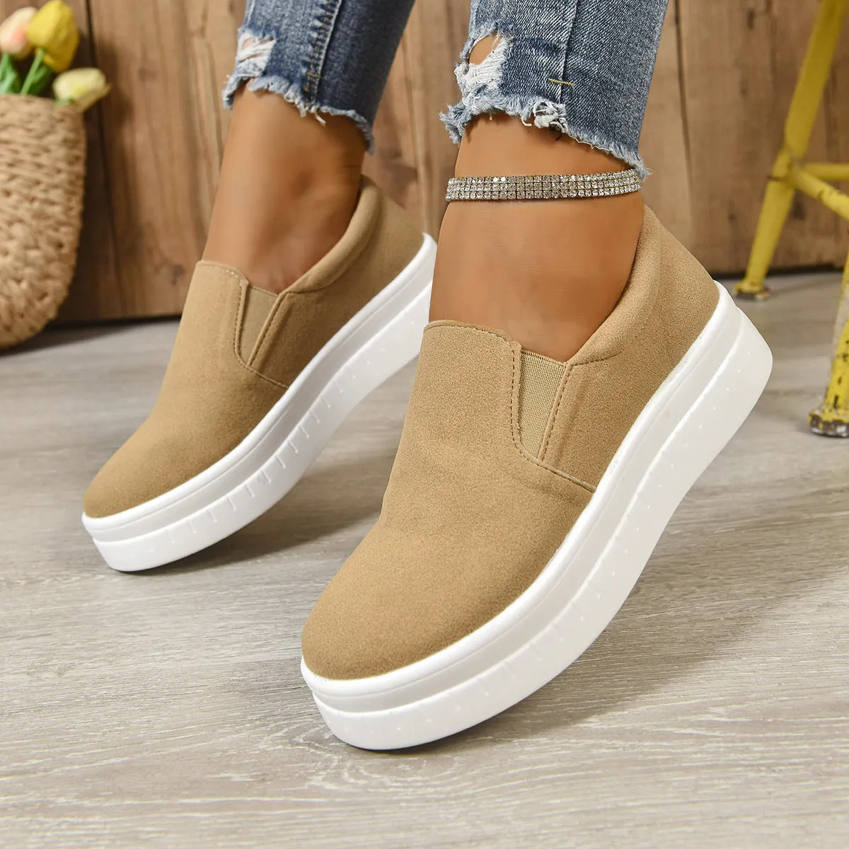 Women's round-toe thick platform sole flats in black, PU upper, elastic band, side view
