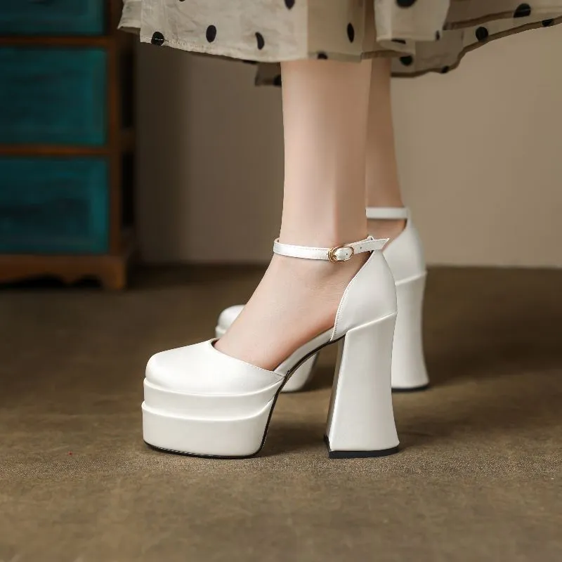 Women's white platform high heels with chunky heel and round toe design