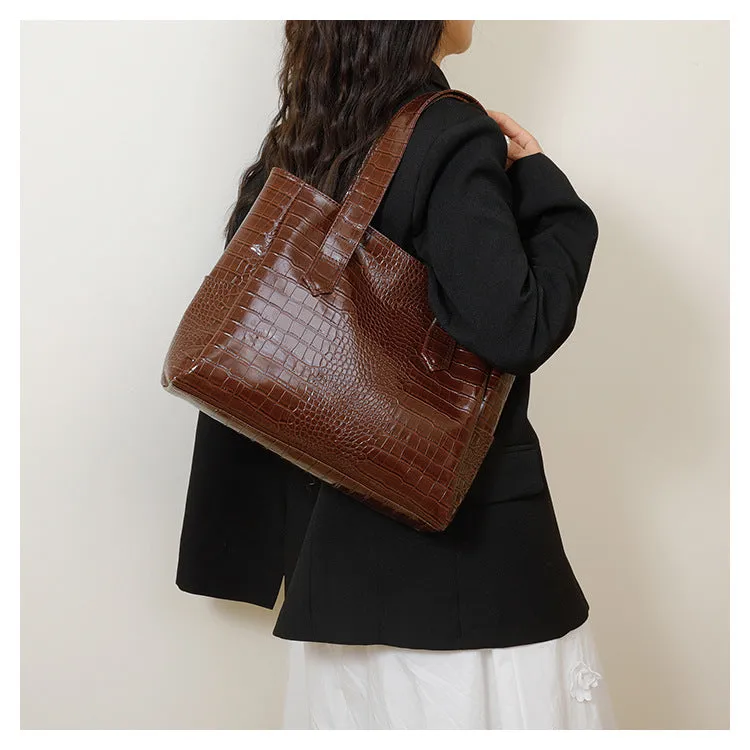 Large capacity one-shoulder PU croc pattern commuter bag in horizontal square shape with outer sandwich pocket