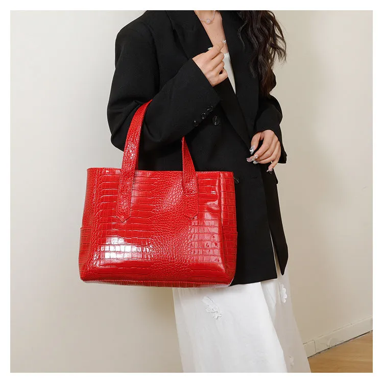 Large capacity one-shoulder PU croc pattern commuter bag in horizontal square shape with outer sandwich pocket