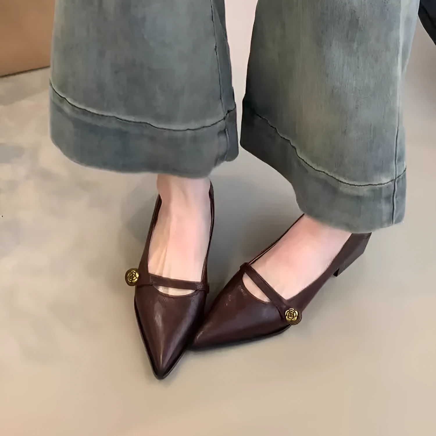 Women's retro low-cut high heels with chunky heel in black and brown, sizes 34-40