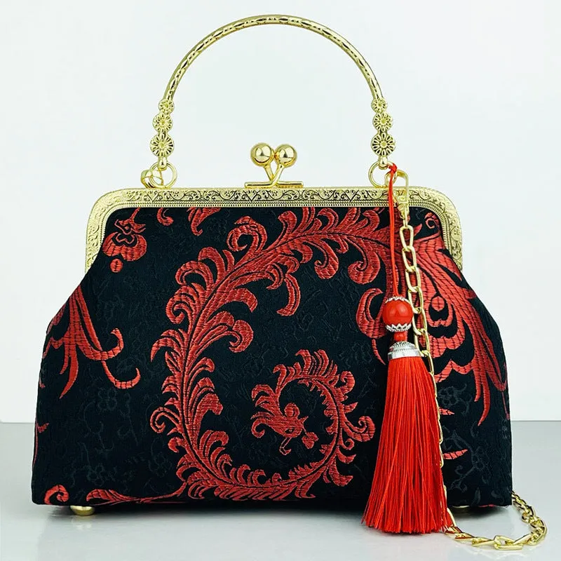 Chinese embroidery cheongsam handbag in polyester with shell shape and internal zipper compartment