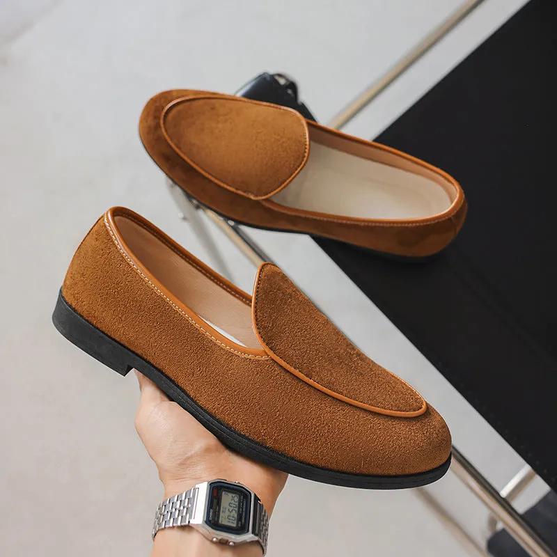 Men's retro Gommino slip-on loafers with round toe and wedge heel in solid colour