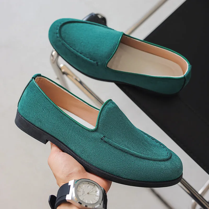 Men's retro Gommino slip-on loafers with round toe and wedge heel in solid colour
