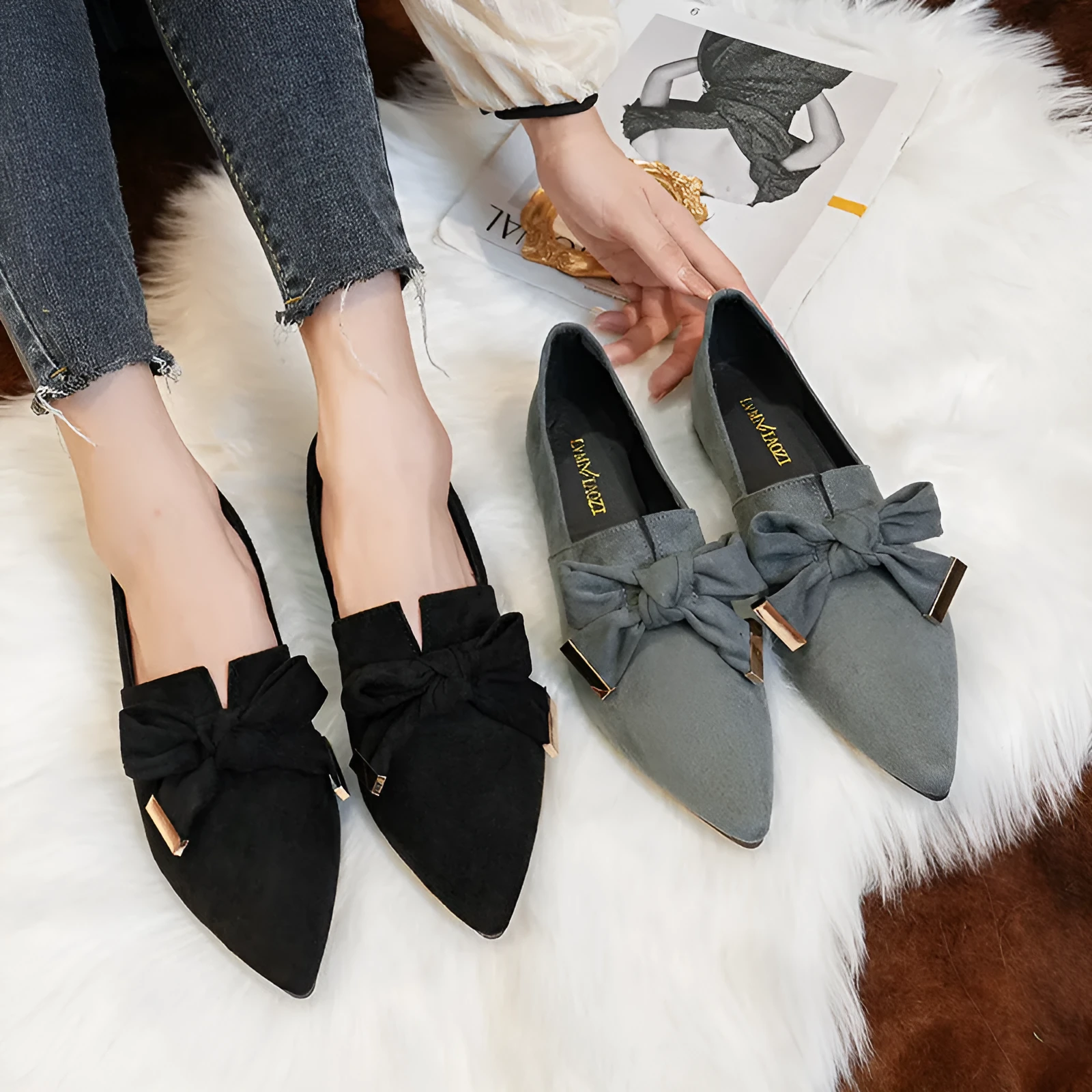 Women's flat shoes deep mouth slip-on pumps in black with metal belt decoration, low heel