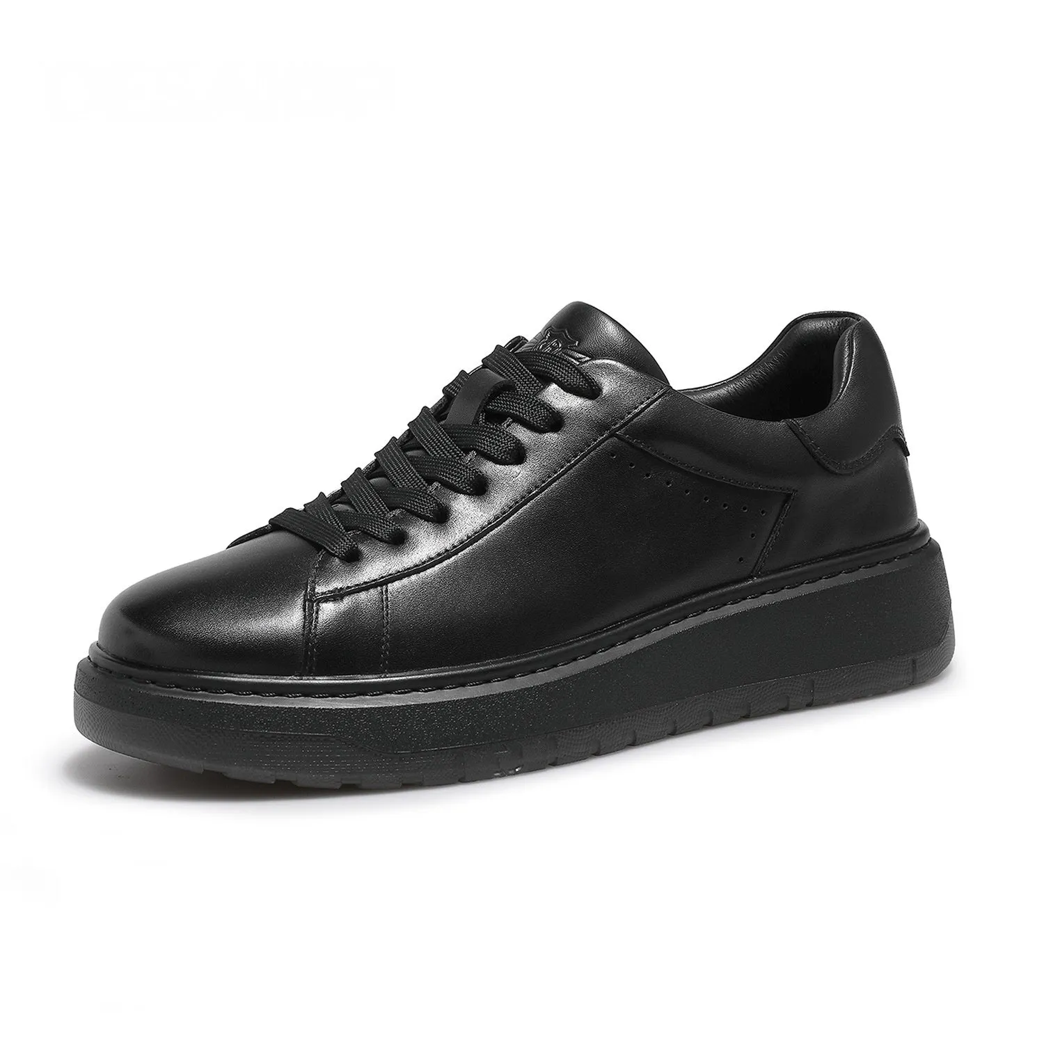 Men's breathable casual sneakers in first layer cow leather, solid white colour, flat heel design, sizes 37 to 45