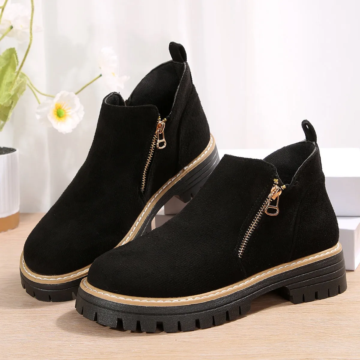 Suede ankle boots with side zipper, chunky heel, round toe, low tube, solid colour women's footwear