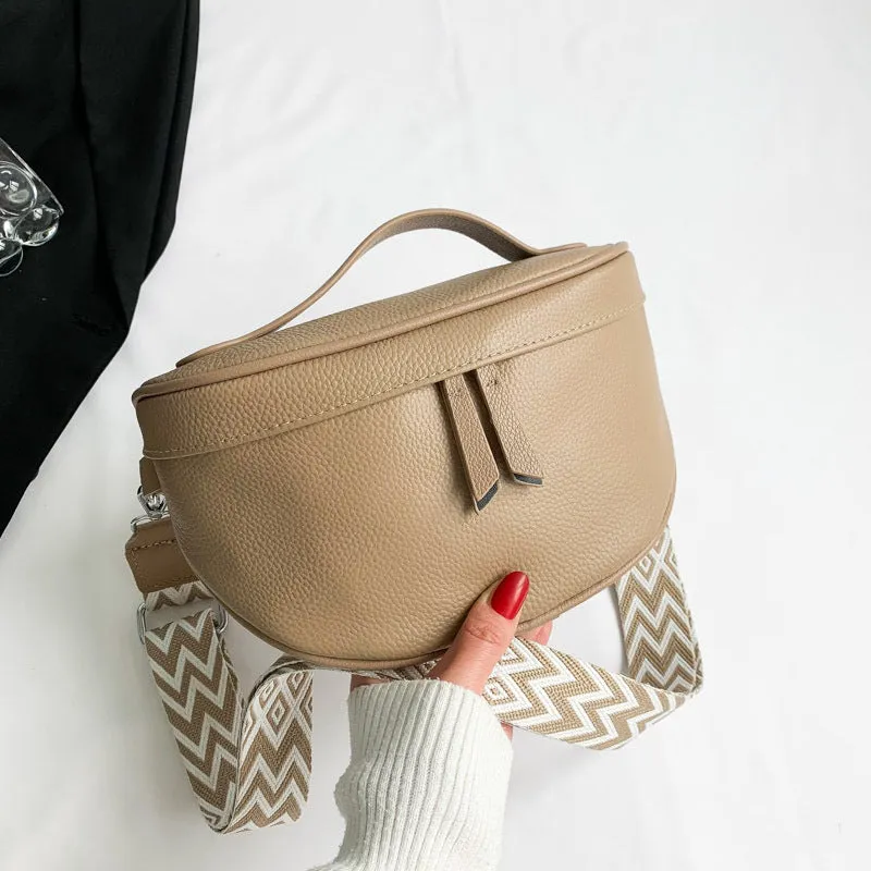 Ladies casual leather crossbody bag in top grain cowhide, soft finish, 25x14x9cm, beige colour