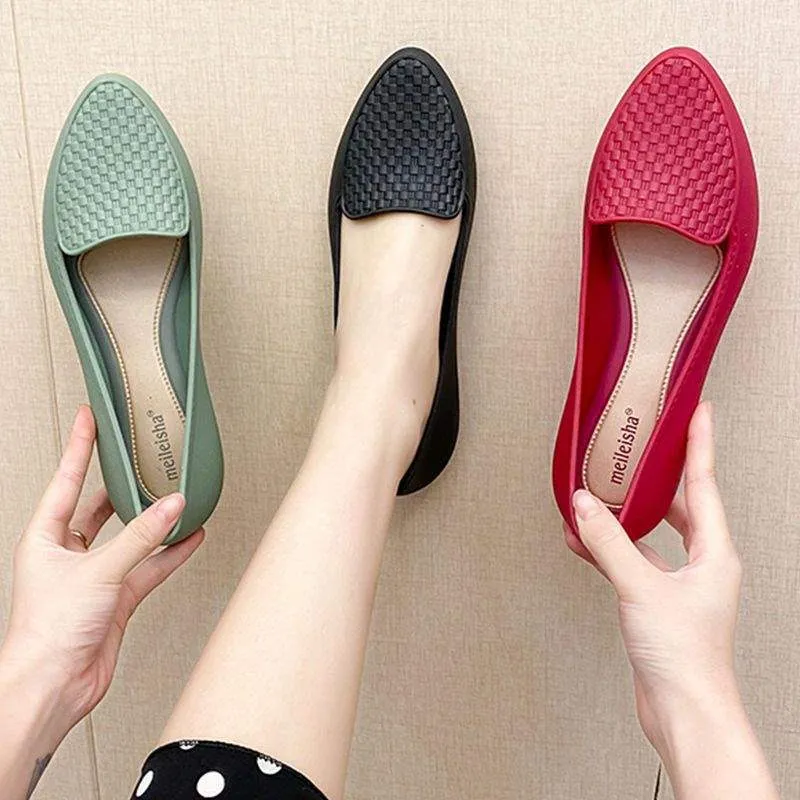 Women's Baotou anti-slip flat sandals with PVC upper in black, slip-on style for summer commute