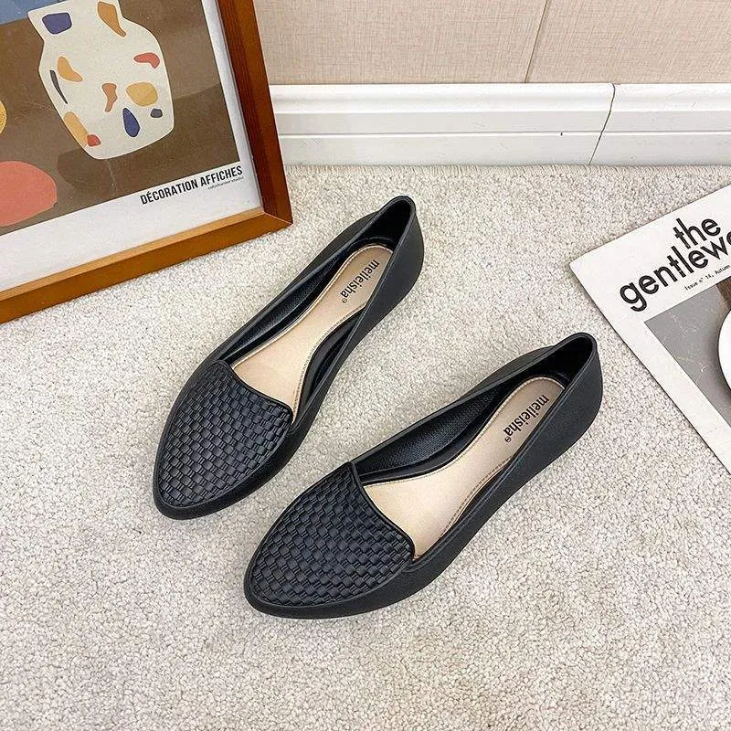 Women's Baotou anti-slip flat sandals with PVC upper in black, slip-on style for summer commute