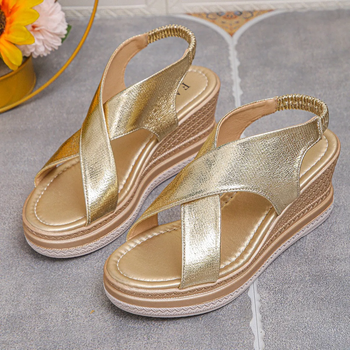 Summer platform Roman sandals with PU upper and elastic band in black with fish mouth toe design