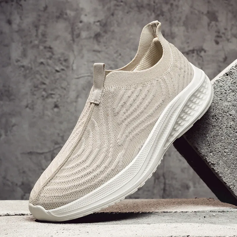 Casual lightweight soft sole slip-on loafers for couples in solid colour, Flyknit upper, low heel