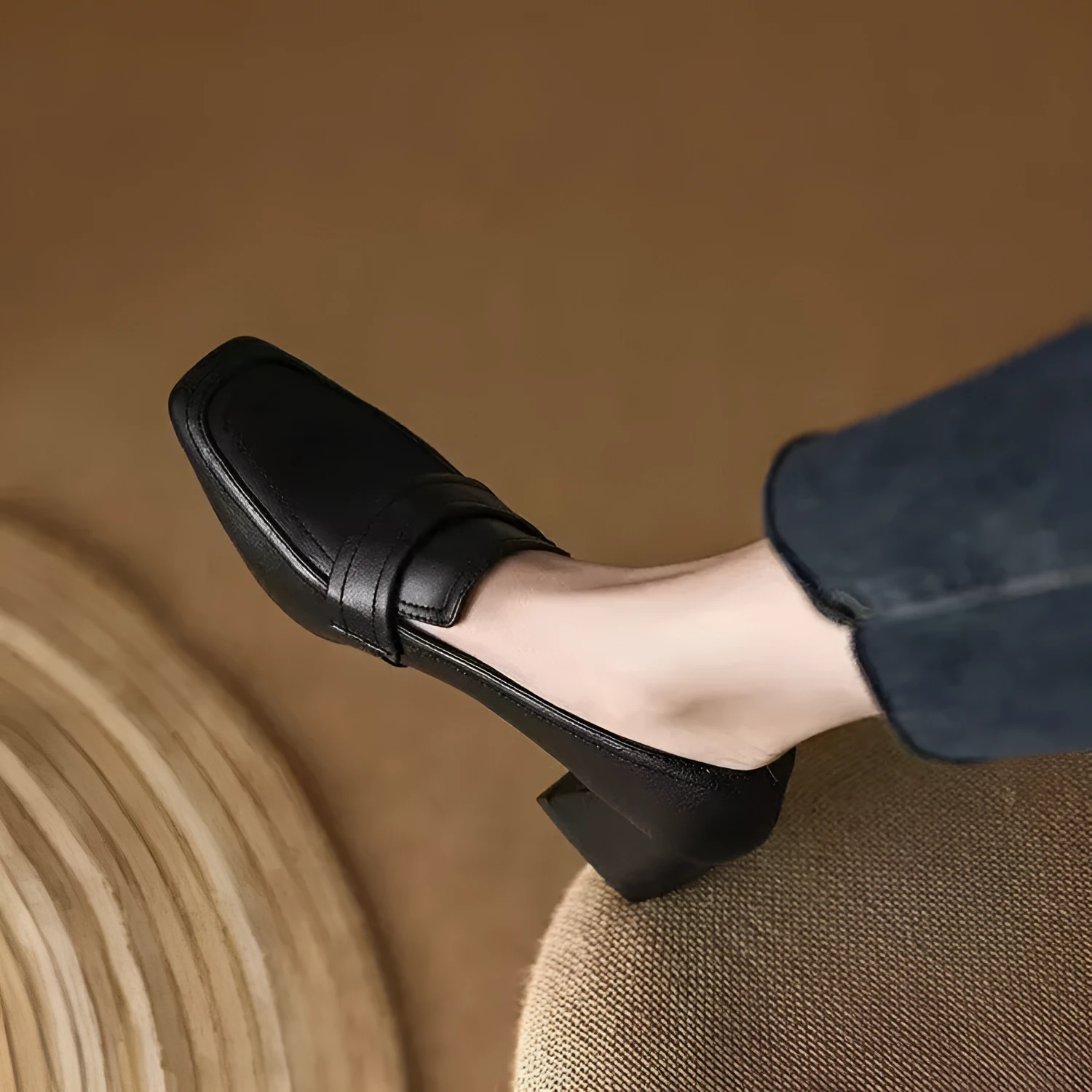 Women's chunky heel square toe waterproof platform shoes in black and dark brown, sizes 35-40